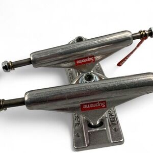 Supreme Independent Stage 11 129 Trucks